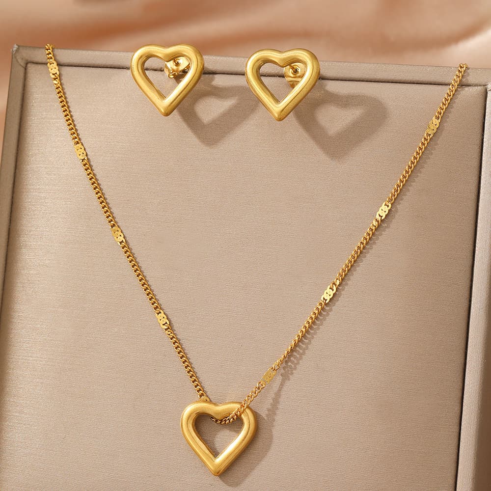 Elegant Hollow Love Jewelry Set