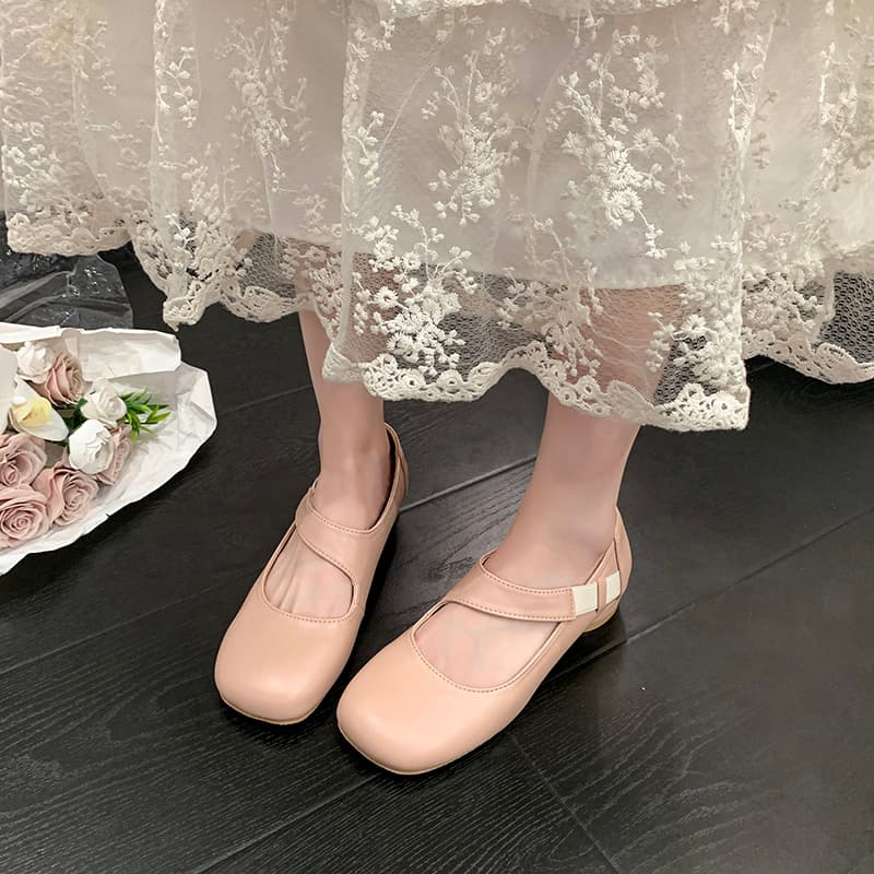 Women's Low Block Heel Pumps